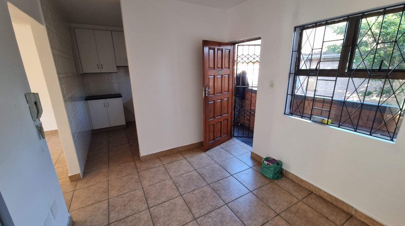 Low Vacancy Residential Apartment Block Property Images