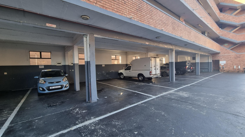 Low Vacancy Residential Apartment Block Property Images