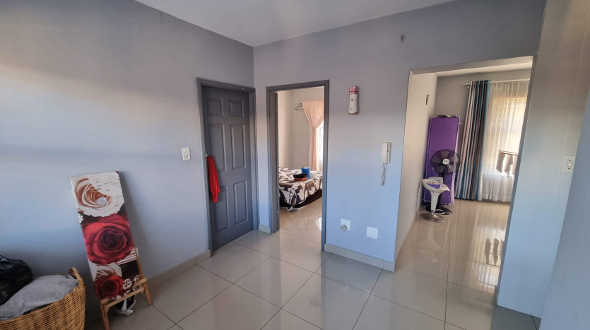 Low Vacancy Residential Apartment Block Property Images