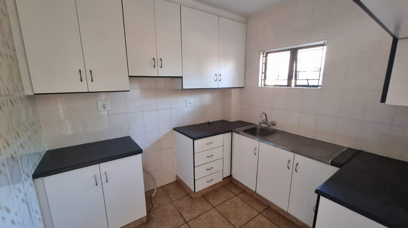 Low Vacancy Residential Apartment Block Property Images