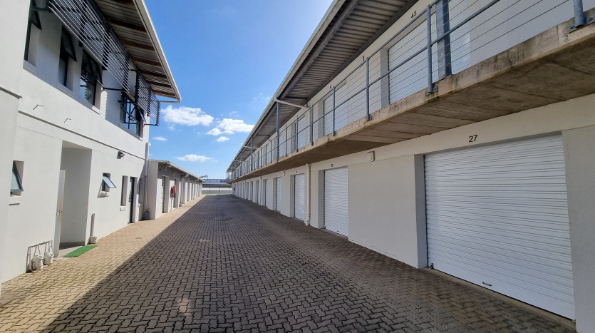 Storage Facility just off North Coast Road Property Images
