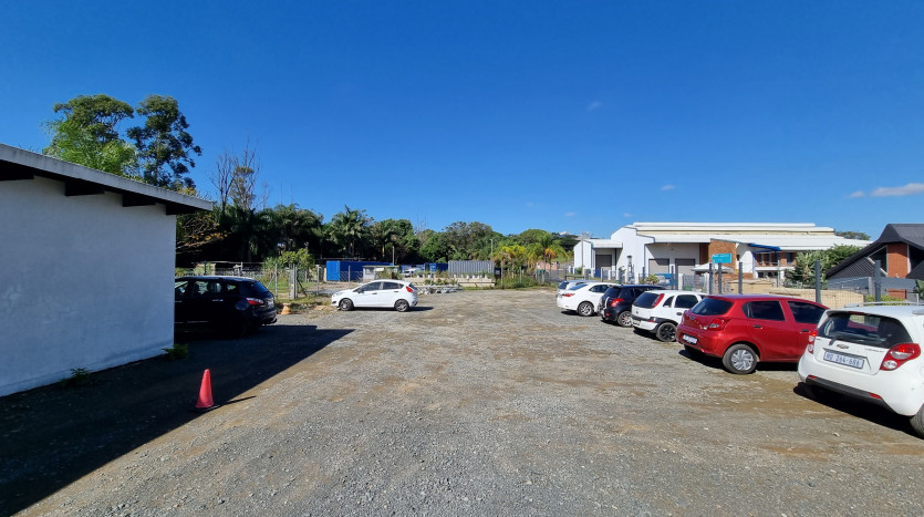 Storage Facility just off North Coast Road Property Images