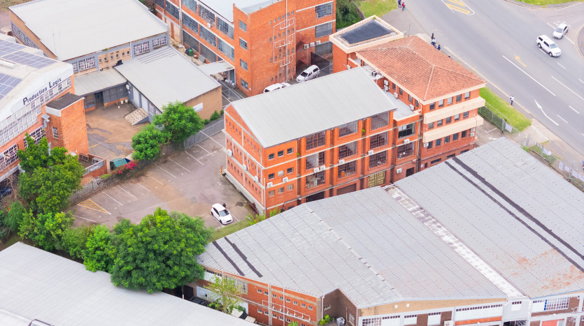 4 Industrial Units in Close Proximity to N3 Property Images