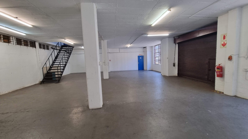 4 Industrial Units in Close Proximity to N3 Property Images