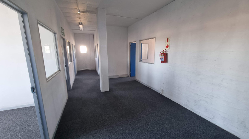 4 Industrial Units in Close Proximity to N3 Property Images