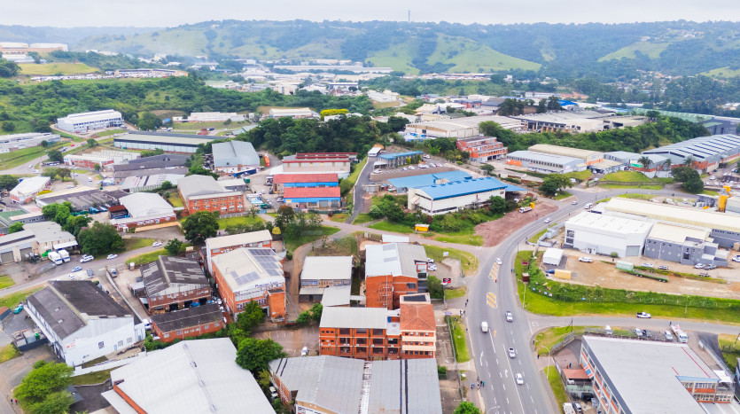 4 Industrial Units in Close Proximity to N3 Property Images