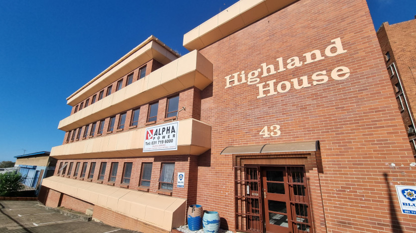 4 Industrial Units in Close Proximity to N3 Property Images