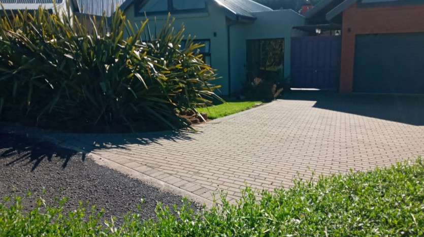 3 Bedroom House in Upmarket Secure Estate Property Images