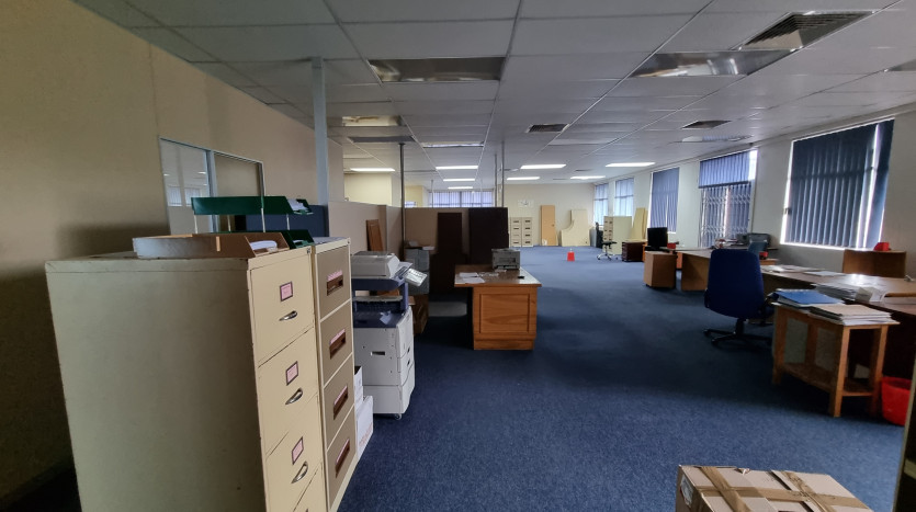 A Grade Offices in Secure Complex in Westville Property Images