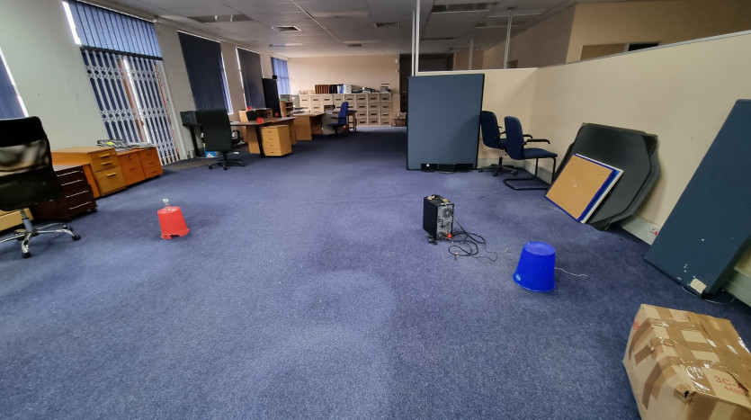 A Grade Offices in Secure Complex in Westville Property Images