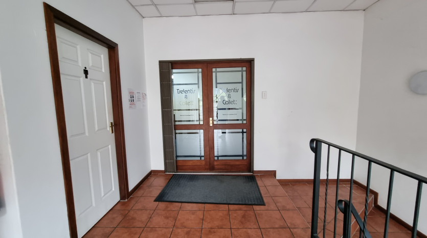 A Grade Offices in Secure Complex in Westville Property Images