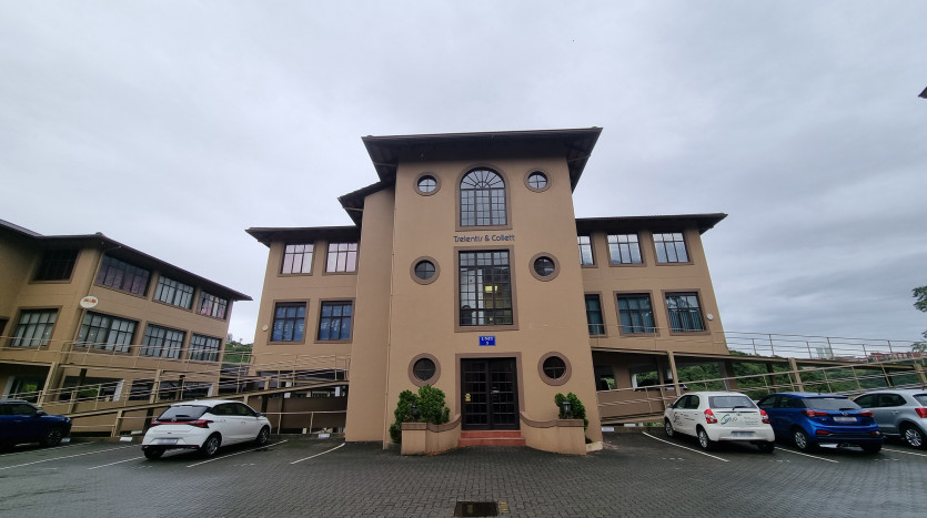 A Grade Offices in Secure Complex in Westville Property Images