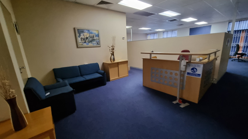 A Grade Offices in Secure Complex in Westville Property Images