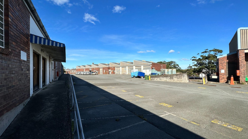 TELKOM PORTFOLIO: Industrial Property In North End Property Images