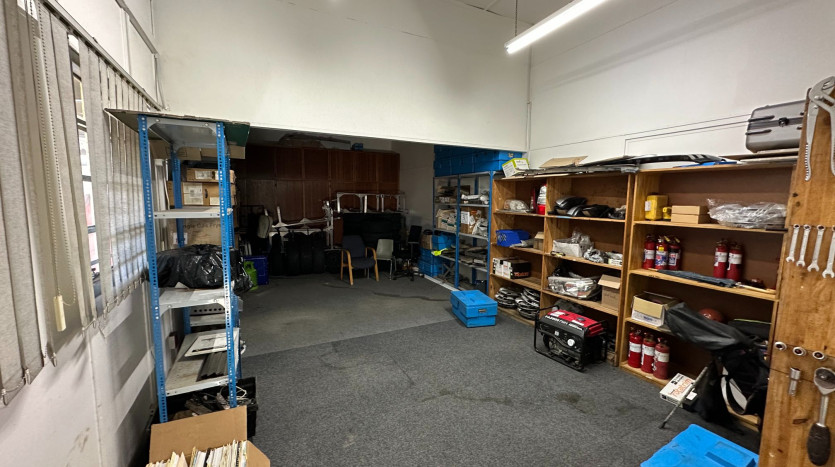 TELKOM PORTFOLIO: Industrial Property In North End Property Images