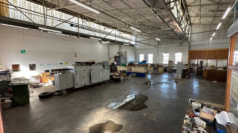 TELKOM PORTFOLIO: Industrial Property In North End Property Images