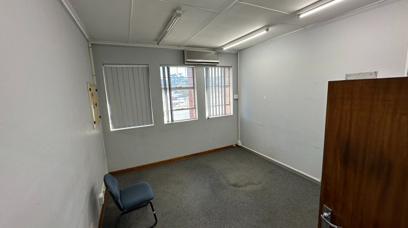 TELKOM PORTFOLIO: Industrial Property In North End Property Images