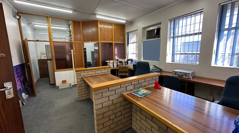 TELKOM PORTFOLIO: Industrial Property In North End Property Images