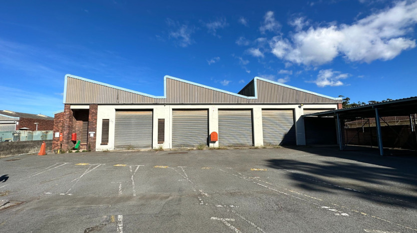 TELKOM PORTFOLIO: Industrial Property In North End Property Images