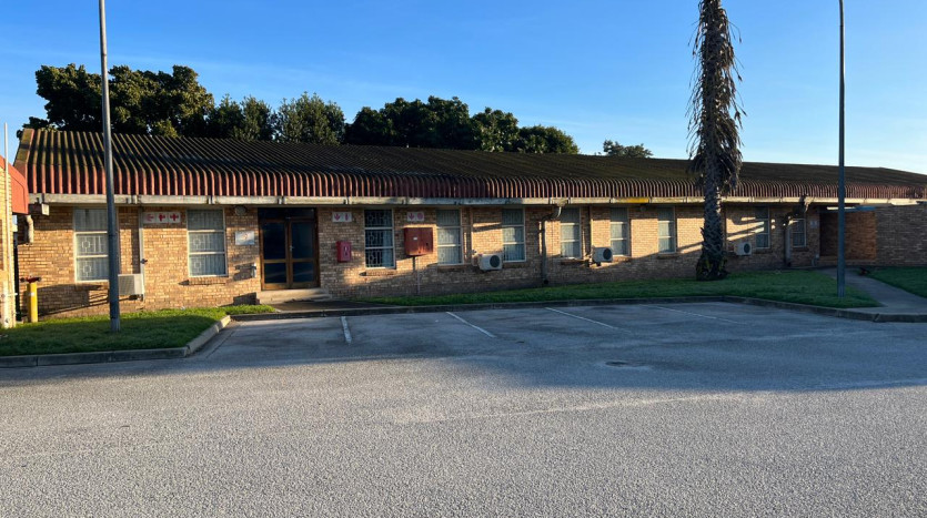 TELKOM PORTFOLIO: Multi-Use Industrial Facility, Uitenhage Property Images