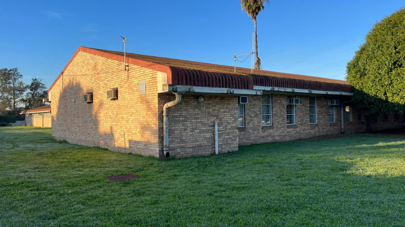 TELKOM PORTFOLIO: Multi-Use Industrial Facility, Uitenhage Property Images