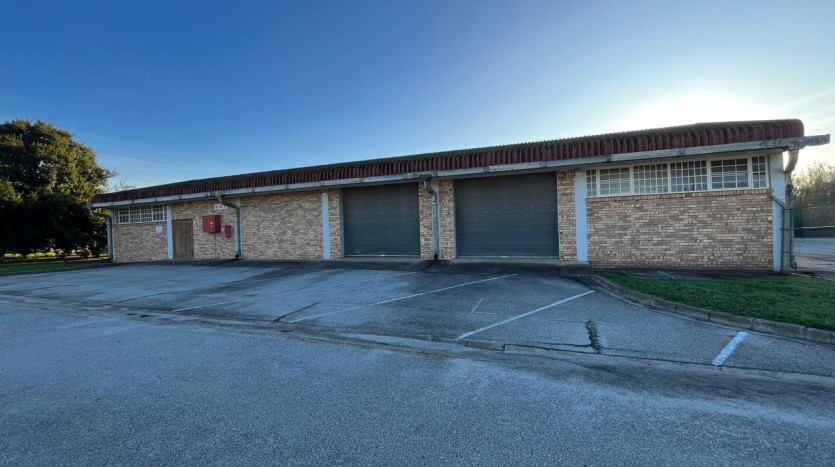 TELKOM PORTFOLIO: Multi-Use Industrial Facility, Uitenhage Property Images