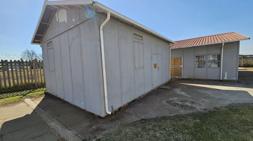TELKOM PORTFOLIO: Warehouse, Accommodation and Offices in Boksburg Property Images