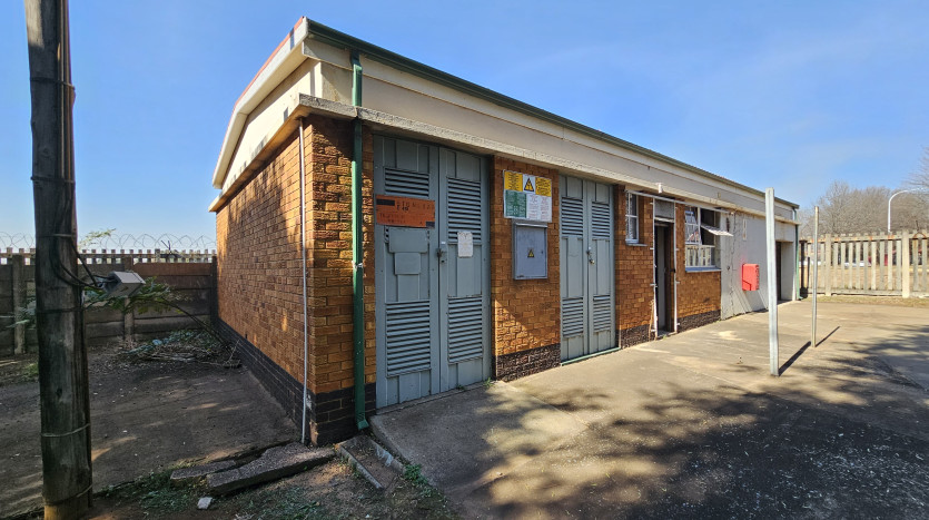 TELKOM PORTFOLIO: Warehouse, Accommodation and Offices in Boksburg Property Images