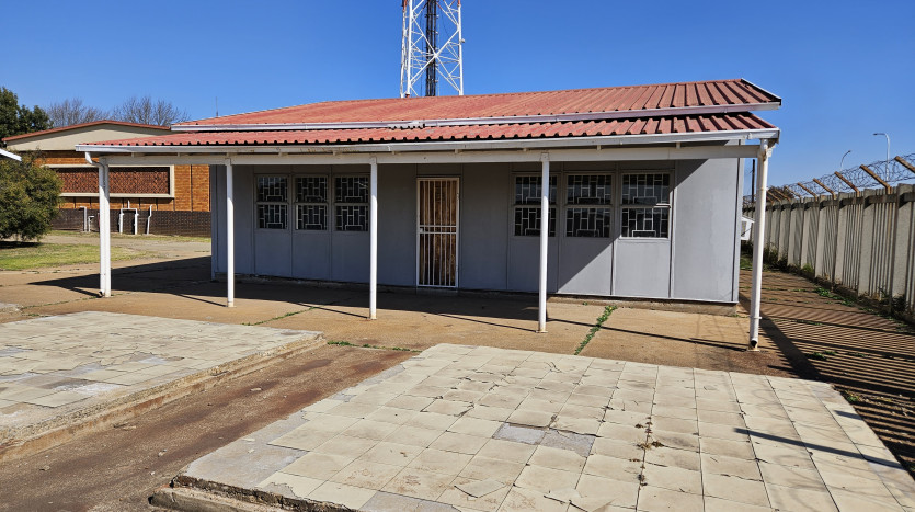 TELKOM PORTFOLIO: Warehouse, Accommodation and Offices in Boksburg Property Images