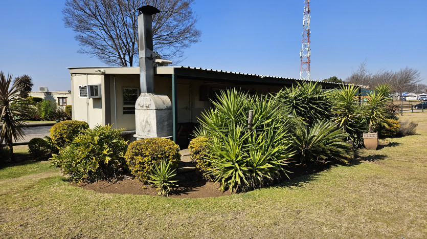 TELKOM PORTFOLIO: Warehouse, Accommodation and Offices in Boksburg Property Images