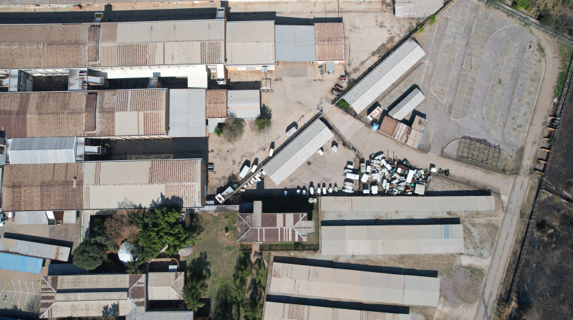 TELKOM PORTFOLIO: Large Industrial Property with Various Outbuildings Property Images