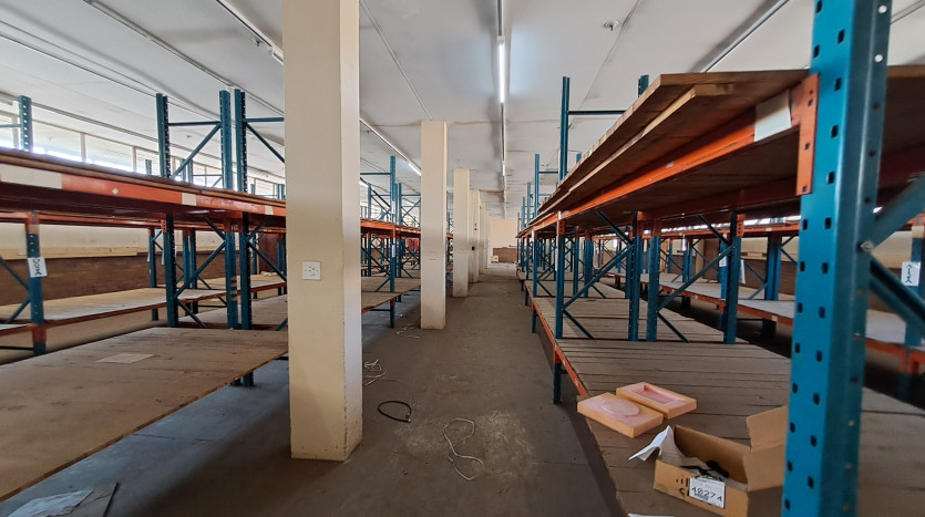 TELKOM PORTFOLIO: Large Industrial Property with Various Outbuildings Property Images