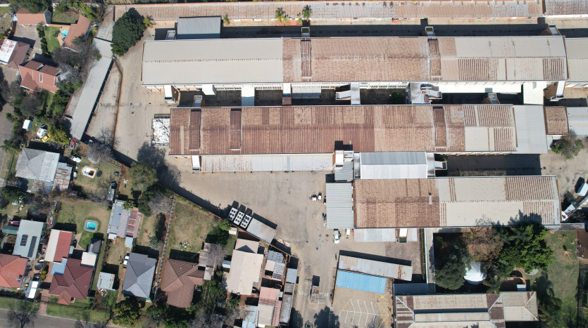 TELKOM PORTFOLIO: Large Industrial Property with Various Outbuildings Property Images