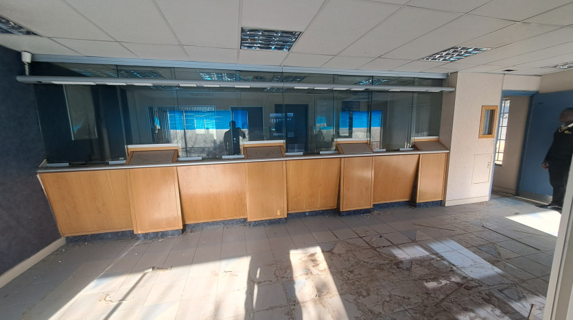TELKOM PORTFOLIO: Large Property Ideal for Re-development Property Images