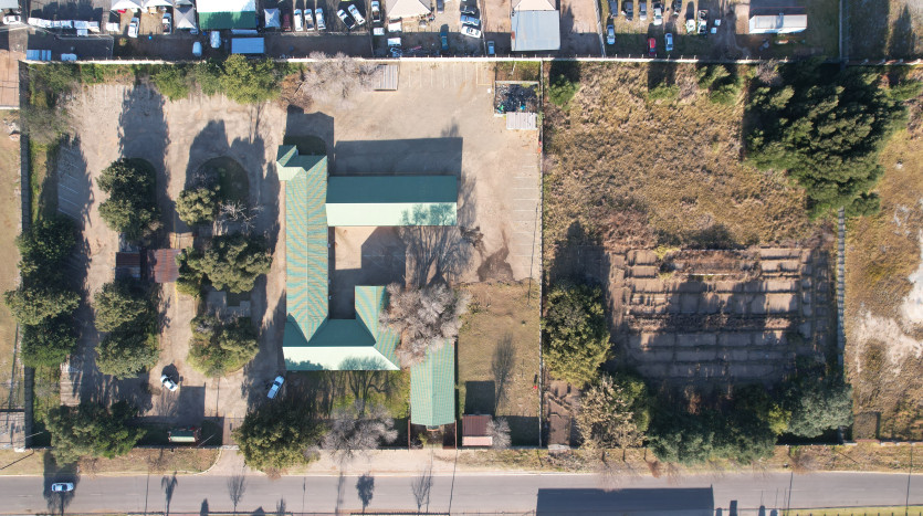 TELKOM PORTFOLIO: Large Property Ideal for Re-development Property Images