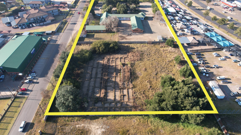 TELKOM PORTFOLIO: Large Property Ideal for Re-development Property Lead Image