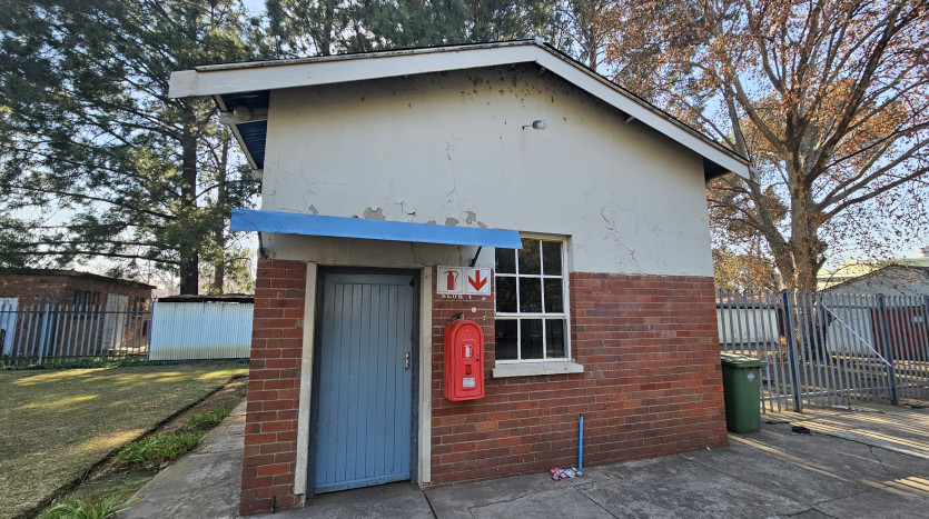 TELKOM PORTFOLIO: Large Warehouse/Workshop in Vereeniging Property Images