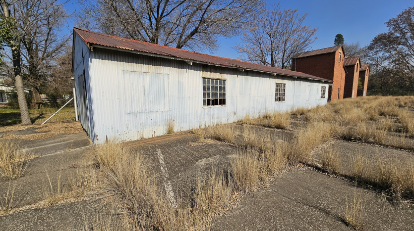 TELKOM PORTFOLIO: Large Warehouse/Workshop in Vereeniging Property Images