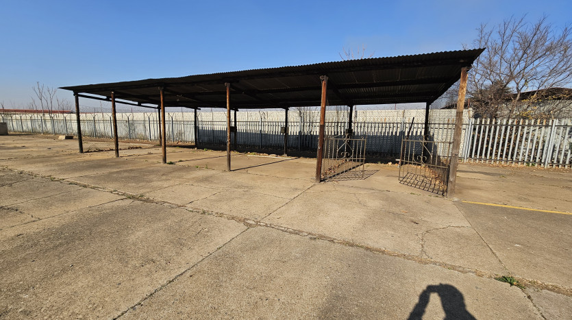 TELKOM PORTFOLIO: Large Warehouse/Workshop in Vereeniging Property Images