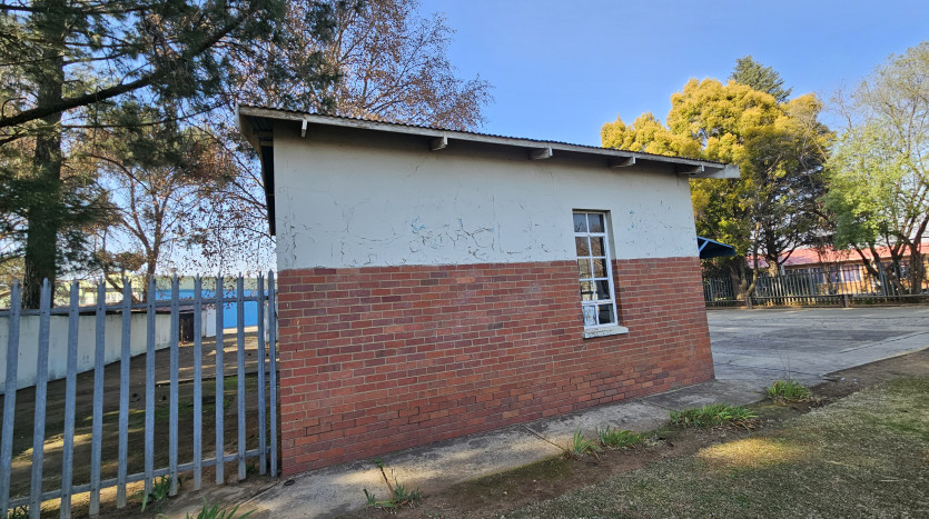 TELKOM PORTFOLIO: Large Warehouse/Workshop in Vereeniging Property Images