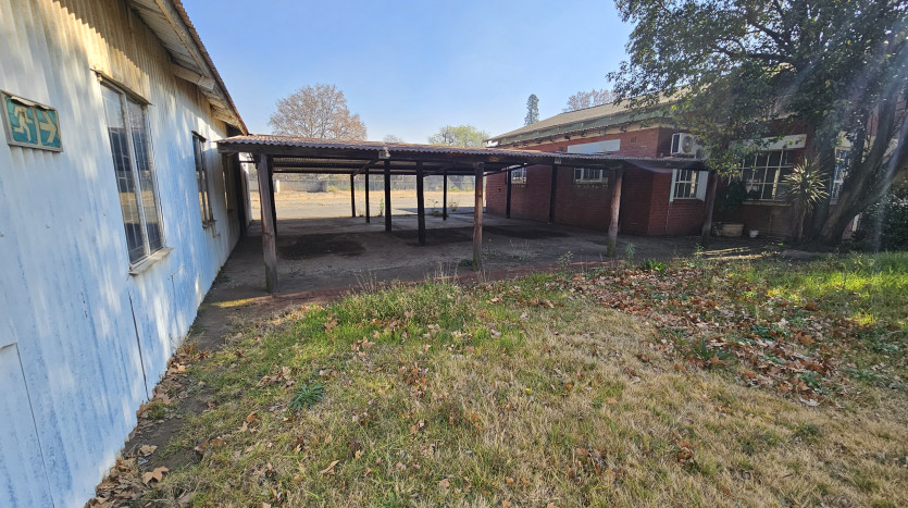 TELKOM PORTFOLIO: Large Warehouse/Workshop in Vereeniging Property Images