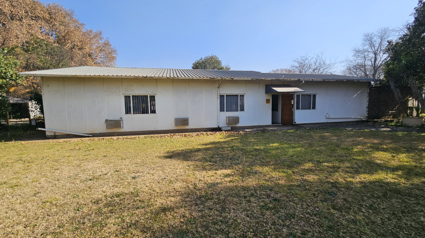 TELKOM PORTFOLIO: Large Warehouse/Workshop in Vereeniging Property Images