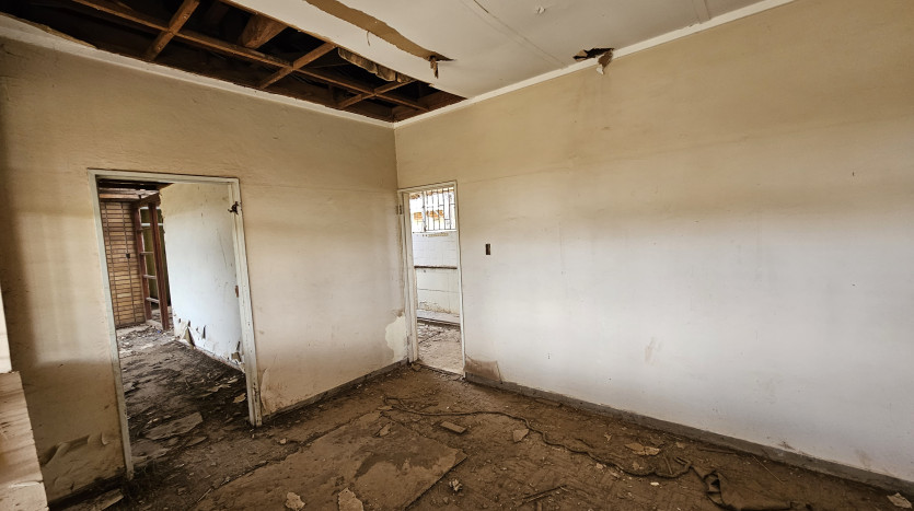 TELKOM PORTFOLIO: Large Residential Estate with 28 Residential Units Property Images