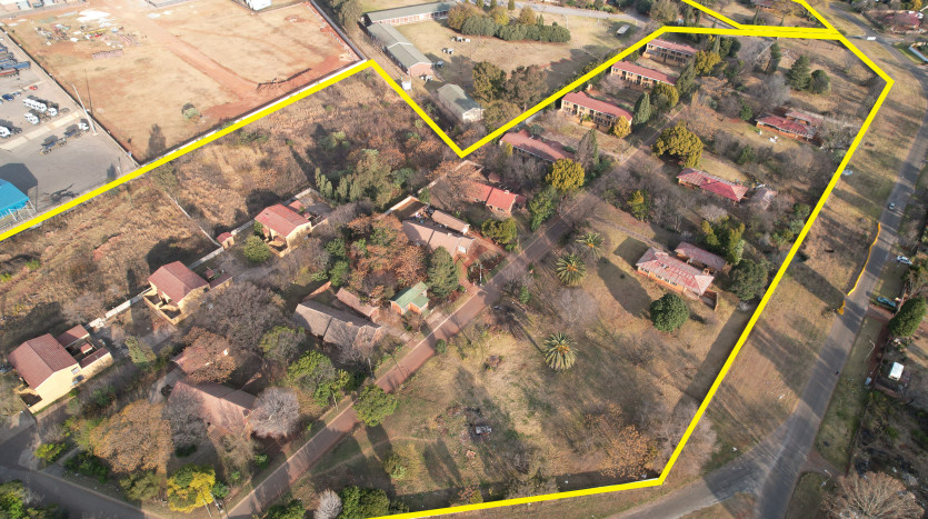 TELKOM PORTFOLIO: Large Residential Estate with 28 Residential Units Property Lead Image