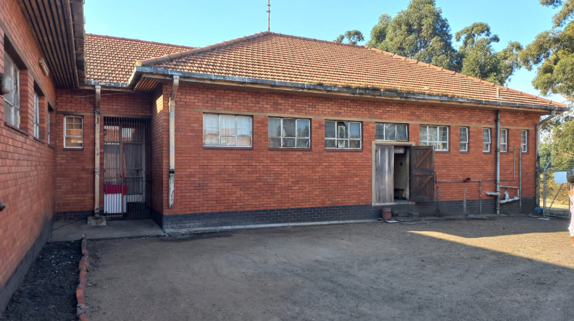 Large Property with Outbuildings Vryheid, KZN Property Images