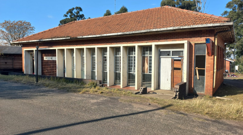 Large Property with Outbuildings Vryheid, KZN Property Images