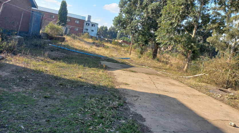 Large Property with Outbuildings Vryheid, KZN Property Images