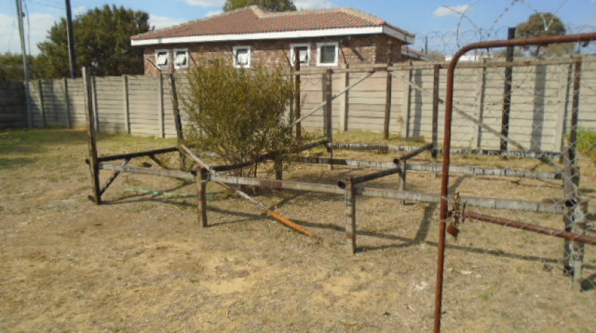 TELKOM PORTFOLIO: Re-development Opportunity Property Images