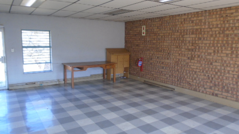 TELKOM PORTFOLIO: Large Industrial Property with Various Outbuildings, Standerton Property Images