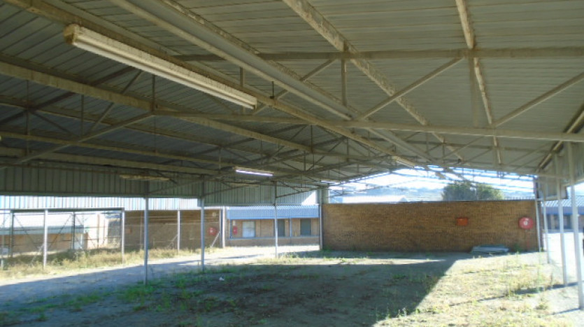 TELKOM PORTFOLIO: Large Industrial Property with Various Outbuildings, Standerton Property Images